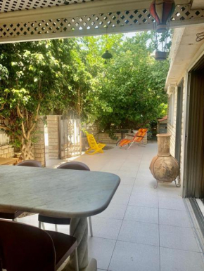 Alona's Apartments - Beach Apartment